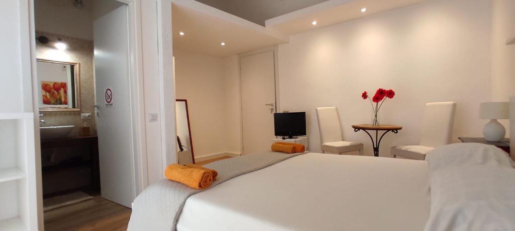 Living Cagliari Marina Bed and Breakfast Exteriör bild