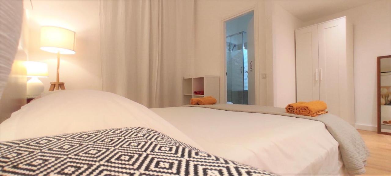 Living Cagliari Marina Bed and Breakfast Exteriör bild
